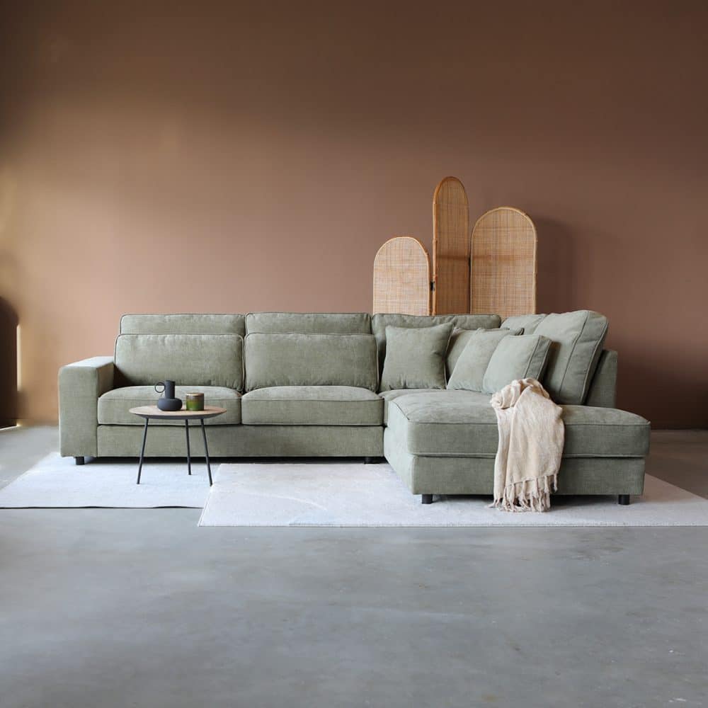 Alternative view of Bank Richie