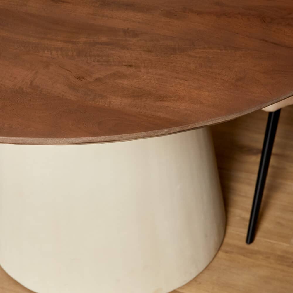 Alternative view of Eettafel Madison Walnut Rond